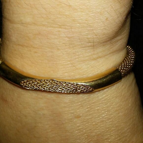 Golden AVON bracelet   - Picture 5 of 8